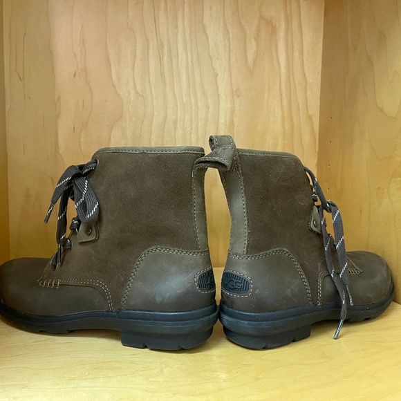 NWOT UGG Hapsburg Hiker Waterproof Boots, Size 8.5, Chocolate Brown - Picture 6 of 11